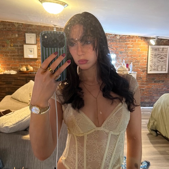 annikathomas23